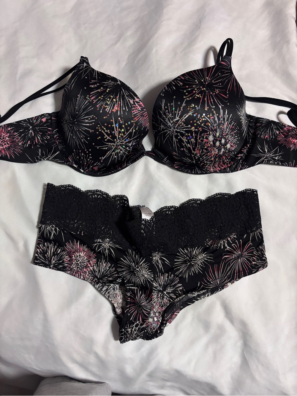 Victoria's Secret Firework Print Push-Up Bra & Lace-Trim Small Briefs 36B bra